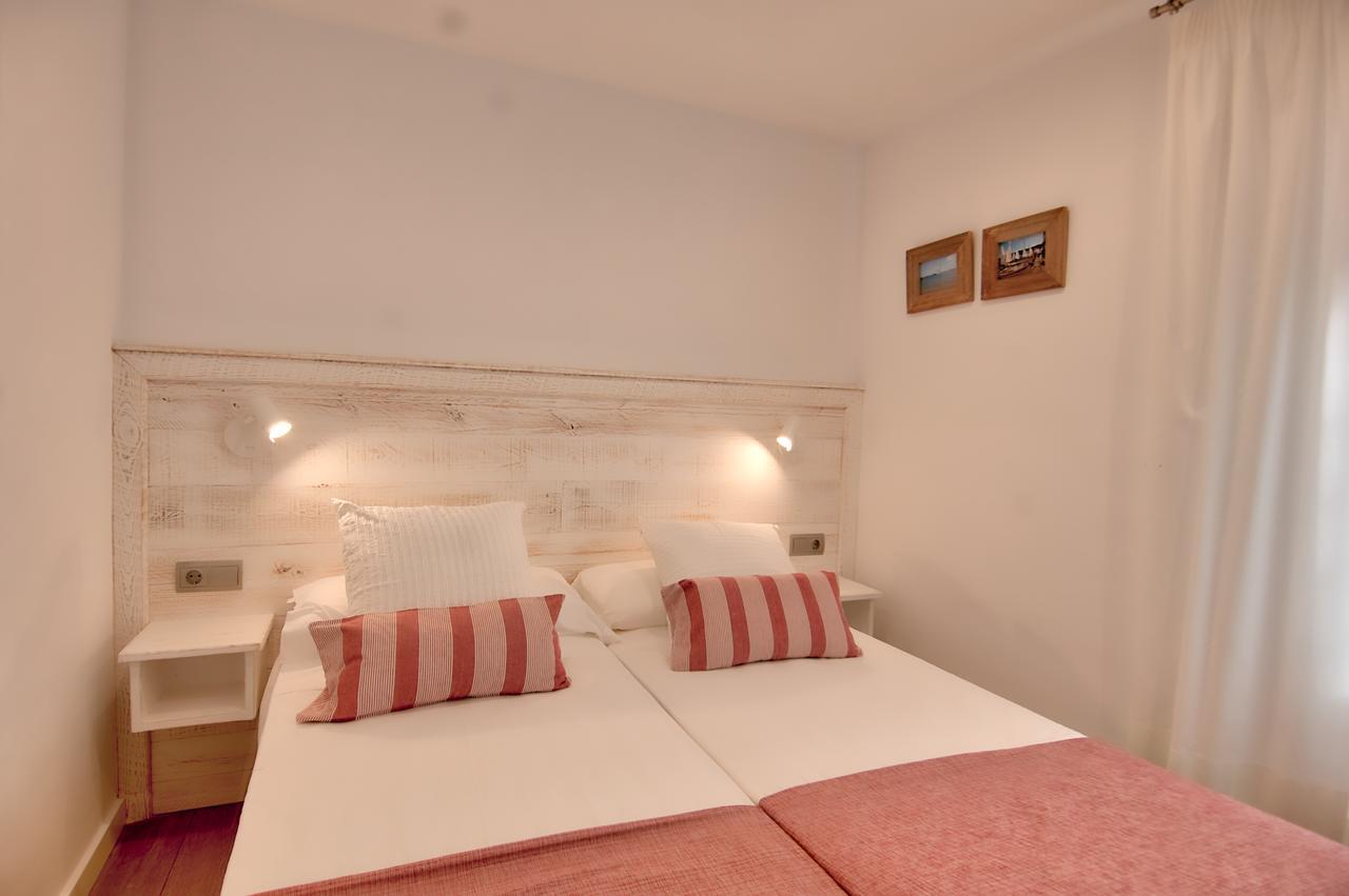 Sant Roc Apartments A Minute From The Beach 칼레냐 데 팔라푸르헬 외부 사진